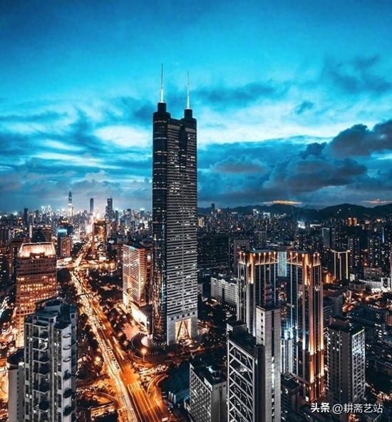 屿科配资 孟晓苏的楼市预警：一场被网暴掩盖的经济真相